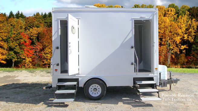 2 Station Shower Trailer with Sinks - 4 Season Package