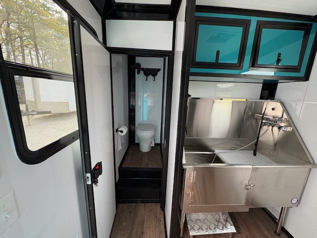 7x12 Pet Grooming Trailer Bathroom, Upgraded Water Tanks, 50" Tub, Propane Tankless Water Heater, High Velocity Dryer, Integrated Vacuum System & More 2026 Quality Cargo Trailers