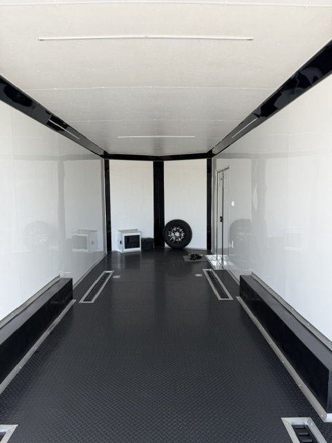 8' 6"x24' Race Trailer 2026 Spartan