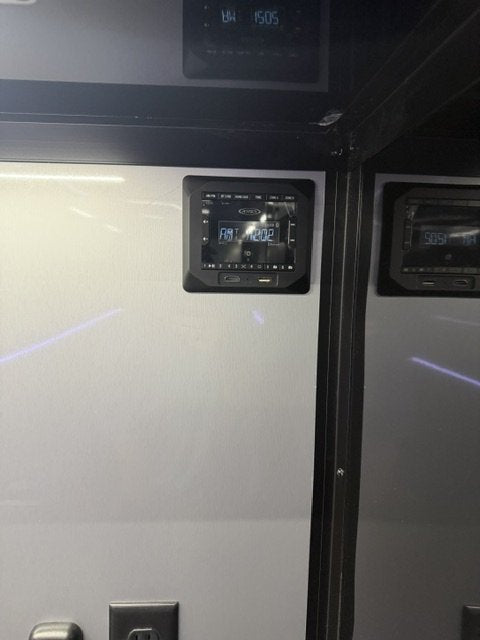 8' 6"x28' Race Trailer 2025 Spartan
