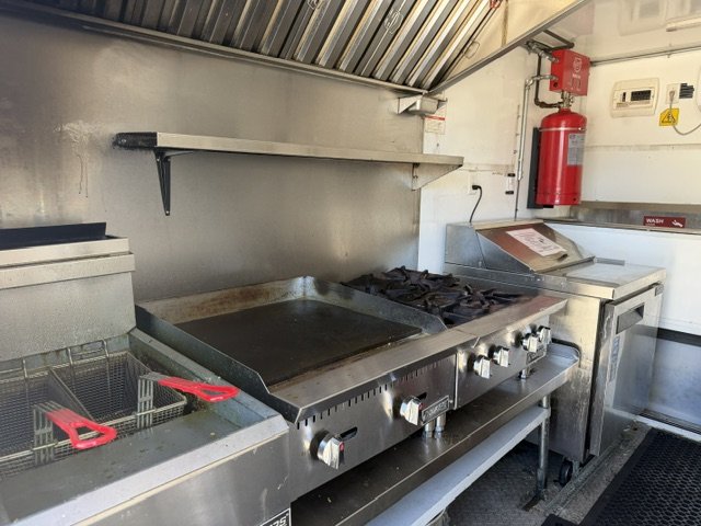 USED 8x10 Food Trailer W/ Hood Vent & Fire Supression, Griddle, Deep Fryer, 2 Eye Burner, Sandwich Prep Table, Triple Sink W/ Handwash 2024 FUDT