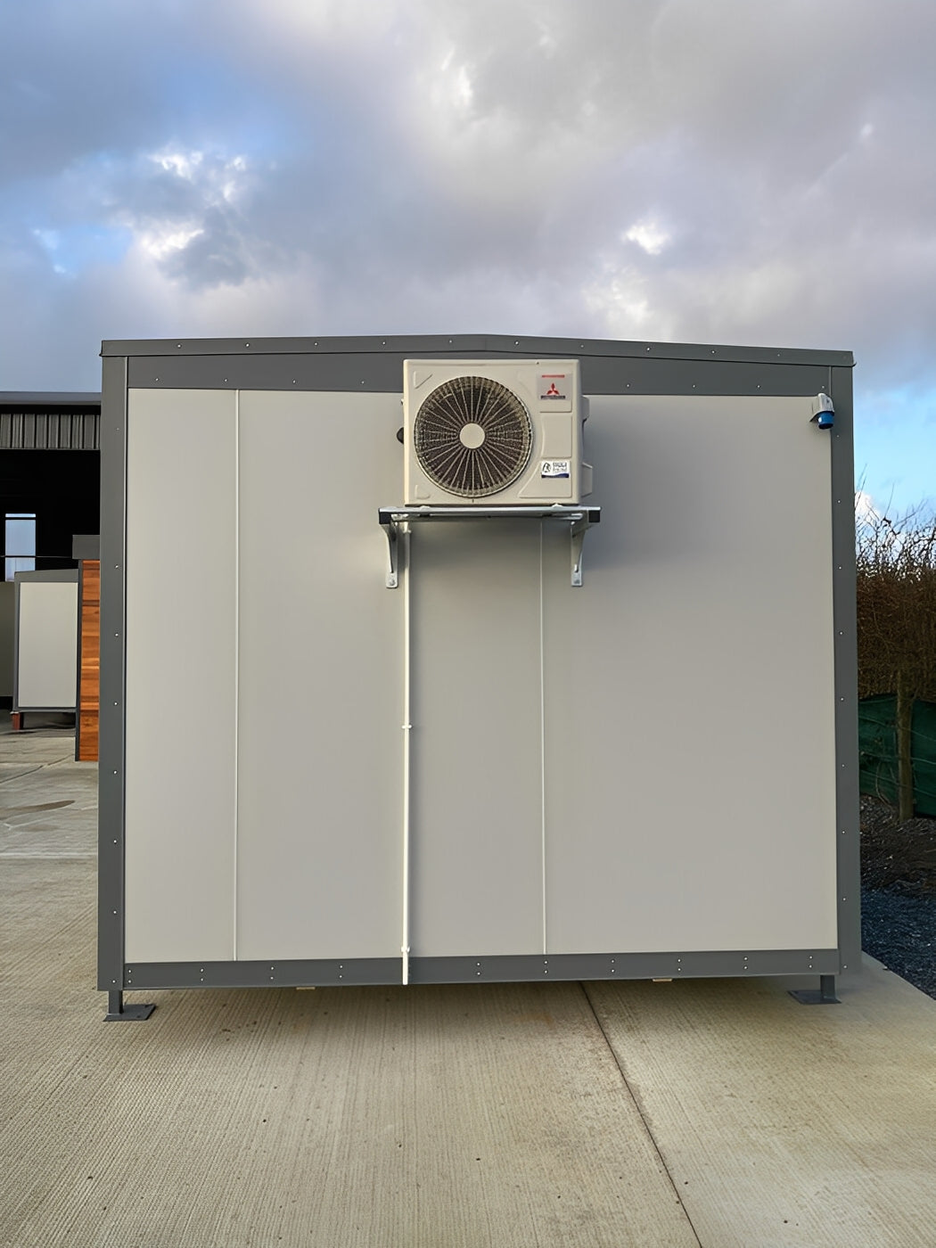10ft x 10ft Jackleg Site Cabin with Air Conditioning