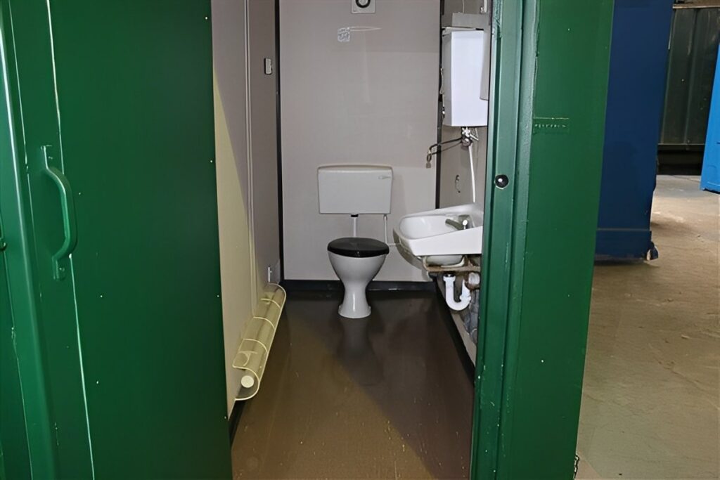 13ft x 9ft Site Office With Toilet