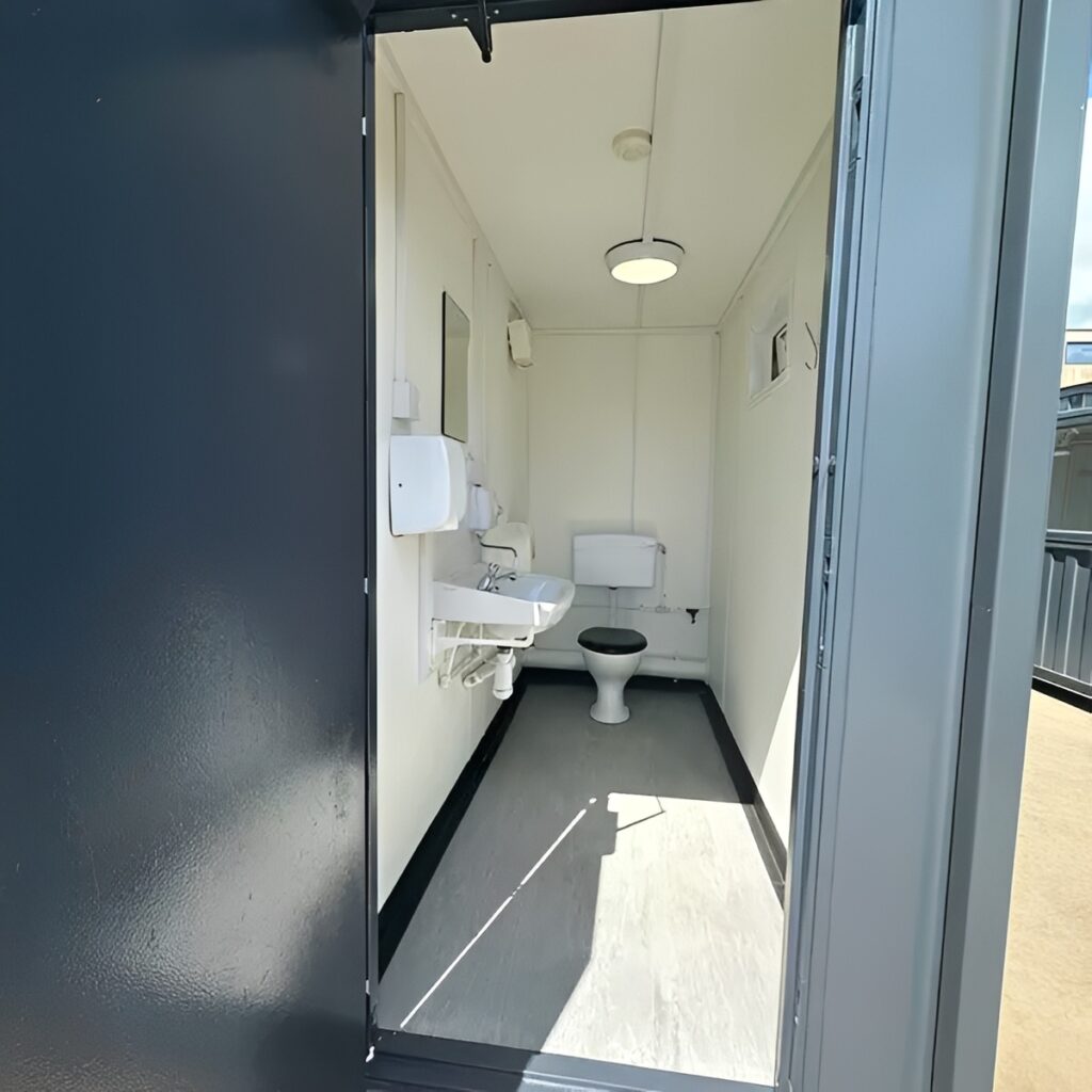 16ft x 9ft Anti-Vandal Portable Toilet Block – 3+1 Steel Welfare Unit