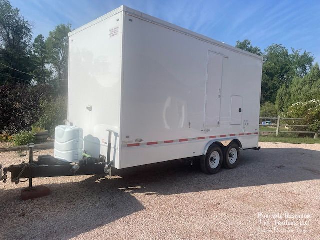 USED 3 Station Shower Trailer Combo| Classic Series - 4 Season