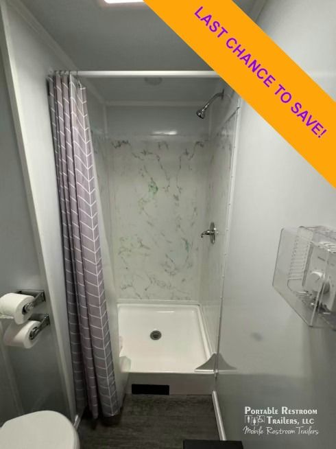USED 3 Station Shower Trailer Combo| Classic Series - 4 Season