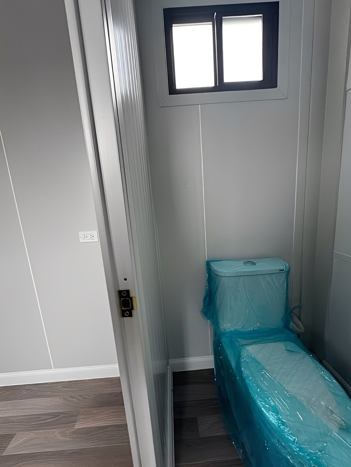 20ft x 10ft New Insulated Office/Home Container
