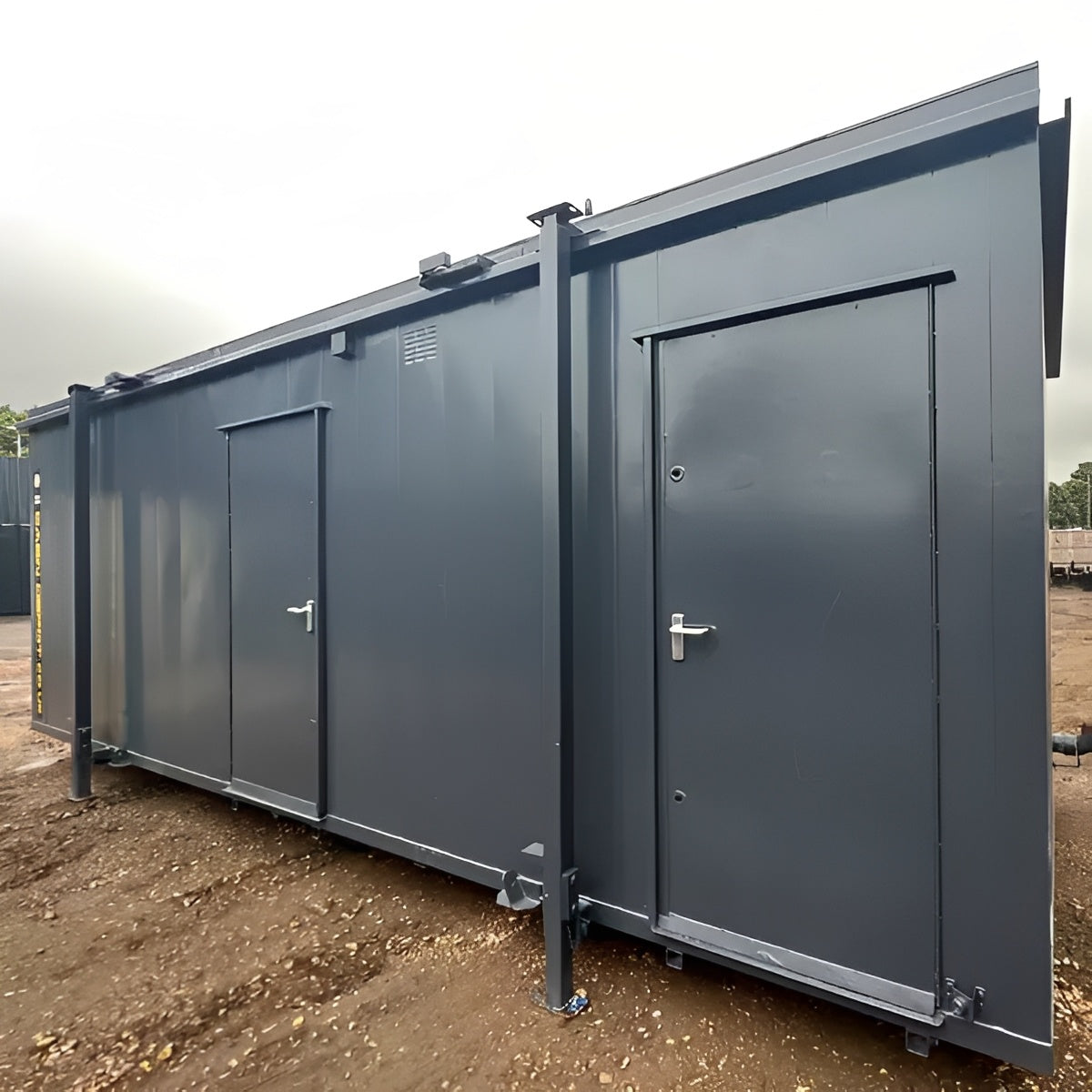24ft x 9ft Anti-Vandal Toilet Block – 5+1 Portable Steel Welfare Unit
