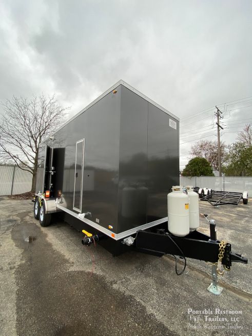 3 Station Shower Trailer Combo | Oahu Series - 4 Season