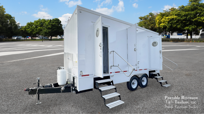 3 Station Shower Trailer with Laundry | Oahu Series