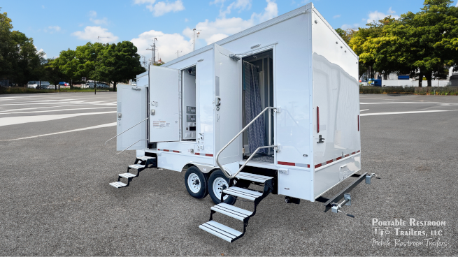 3 Station Shower Trailer with Laundry | Oahu Series