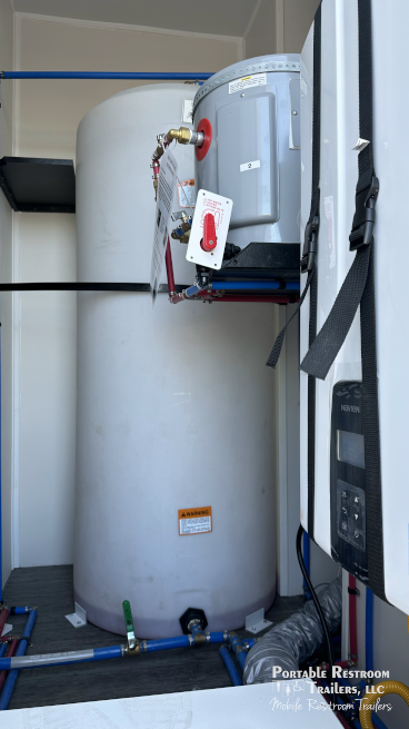 3 Station Shower Trailer with Laundry | Oahu Series