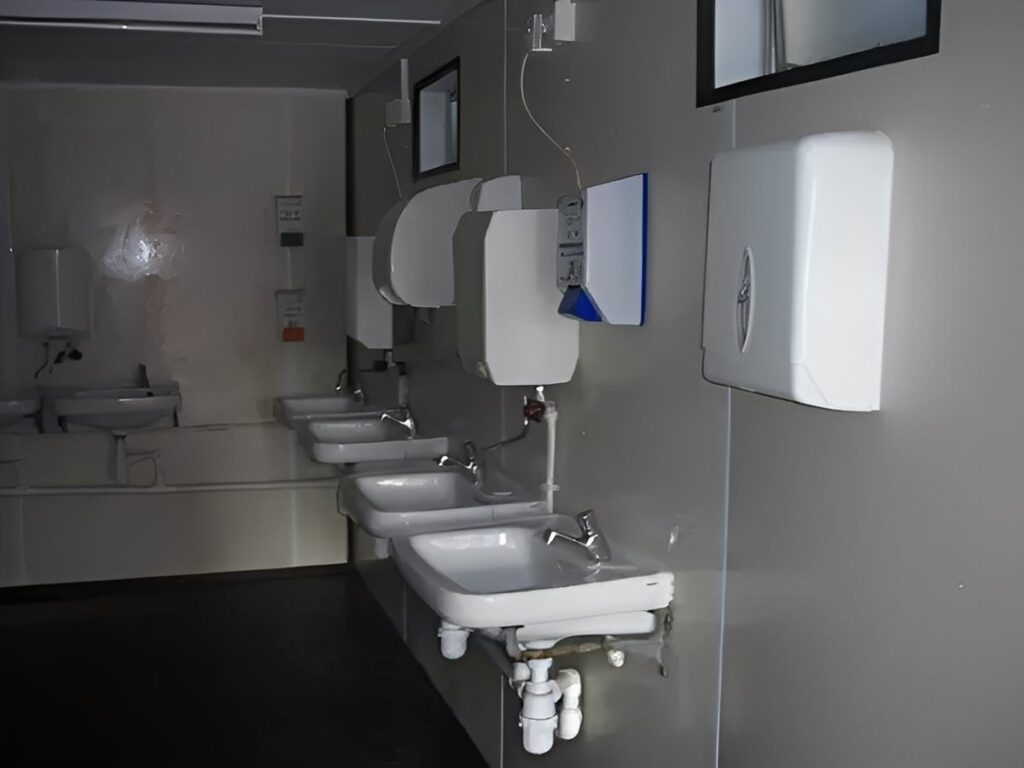 6+1 Anti Vandal Jackleg Toilet Block