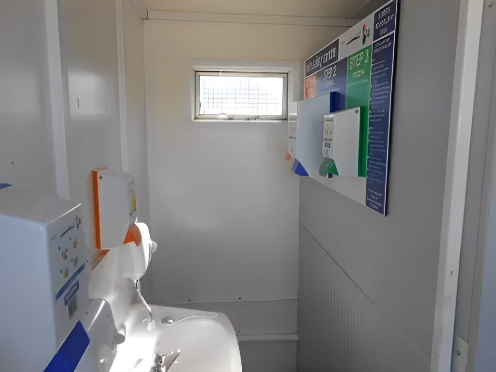 2+1 Toilet Unit
