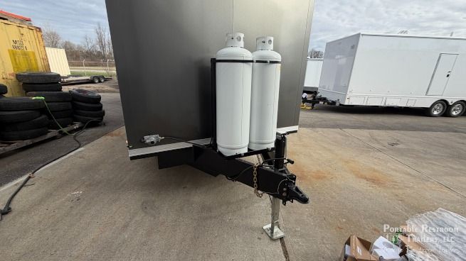 7 Station Shower Trailer Bathroom & Locker Combo with Laundry