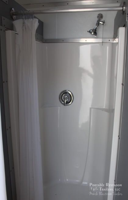 8 Stall Portable Shower Trailer | Oahu Series