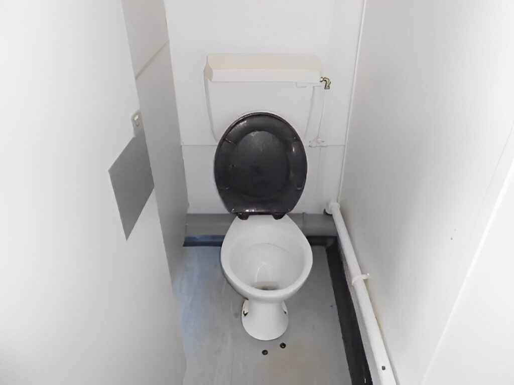 2+1 Toilet Unit