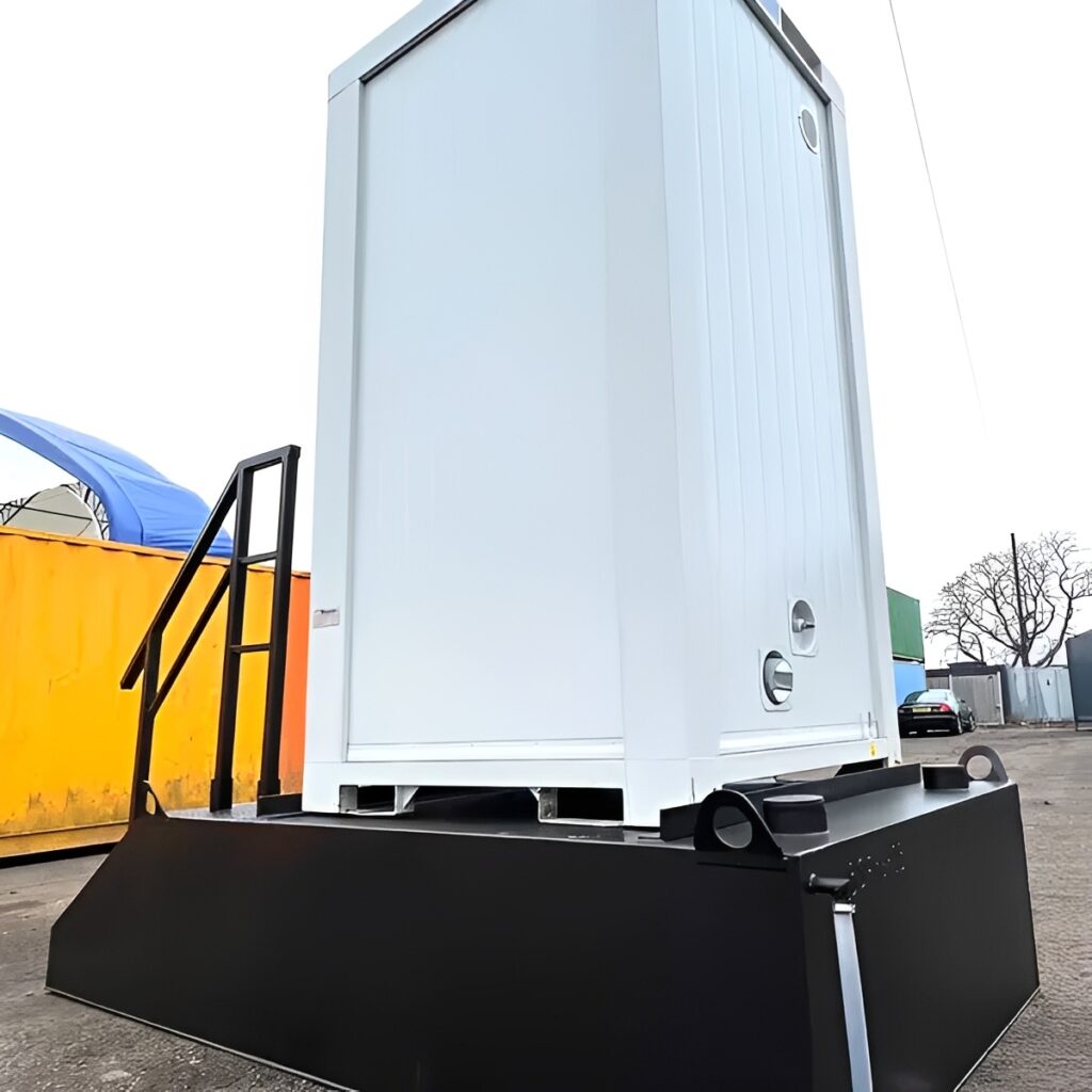 Single Portable Toilet Unit with 630 Gallon Steel Effluent Waste Tank – Insulated Welfare Bundle