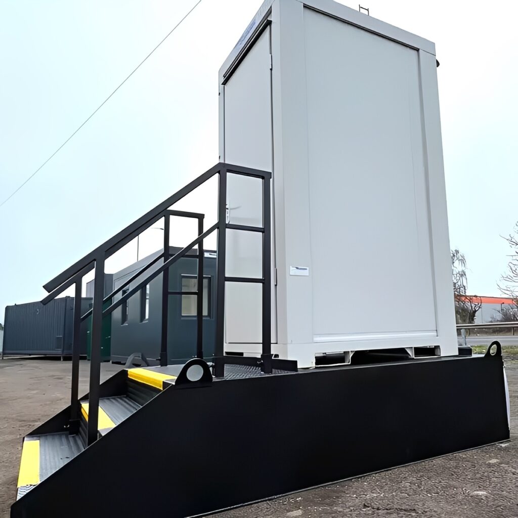 Single Portable Toilet Unit with 630 Gallon Steel Effluent Waste Tank – Insulated Welfare Bundle