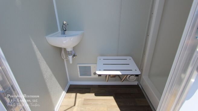 3 Station Shower Trailer with Laundry | Oahu Series
