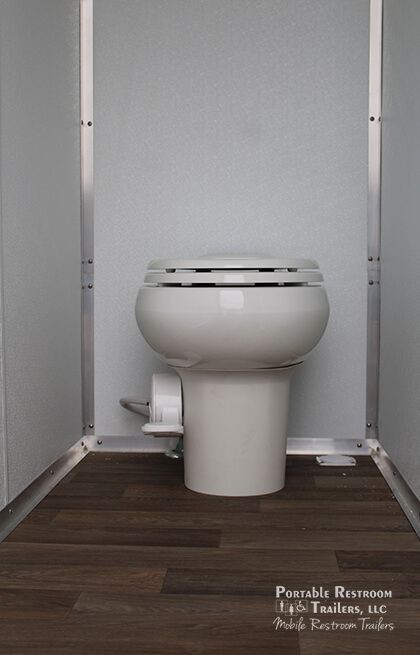 ADA Mobile Shower Restroom Combo + 3 Station Skid Unit | Oahu Series