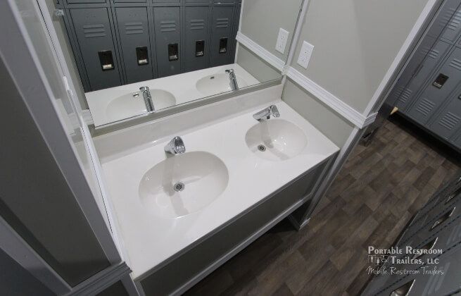 4 Station Shower Trailer / Restroom / Locker Room Combo | Oahu Series