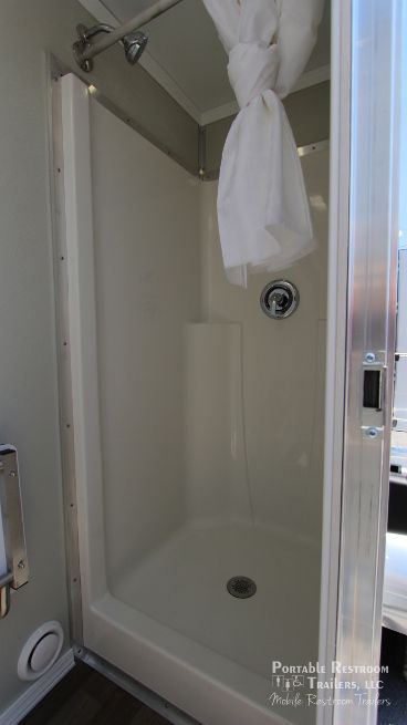 11 Station Shower Trailer Combo - Male Gender Specific | Oahu Series