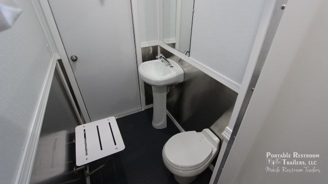 3 Station Shower Trailer / Restroom Combo with Laundry Suite