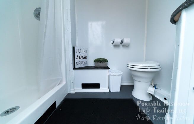4 Stall Shower Trailer / Restroom Combo | Classic Series - 4 Season
