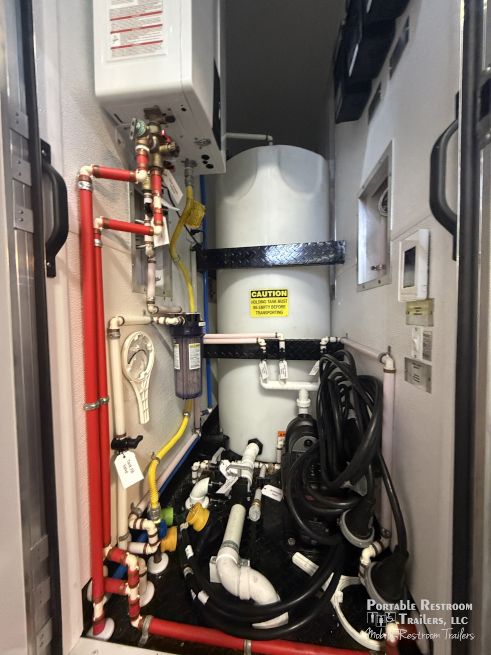 USED 6 Station Mobile Shower Trailer | Endurance - 3 Season